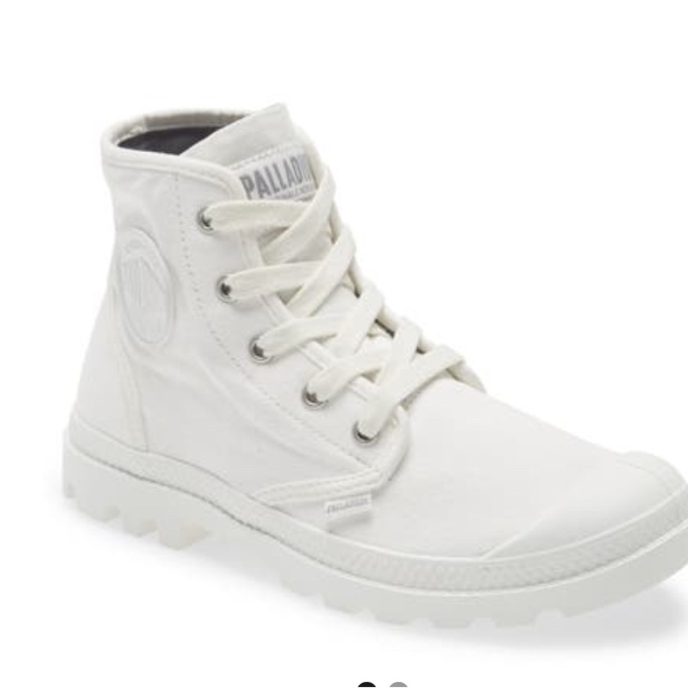 Palladium Pampa Hi Bootie in Star White 7.5 M - Picture 3 of 4